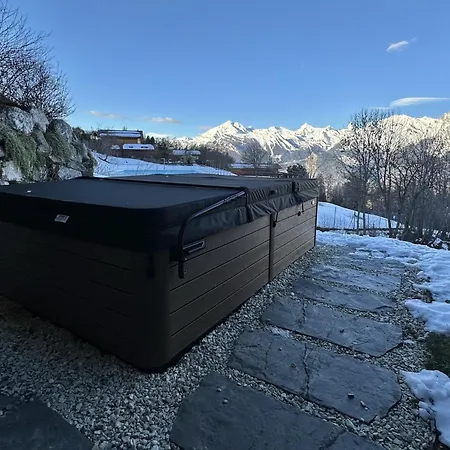 Serviced Chalet Grand Loup - Spa, Great Views 木屋 南达