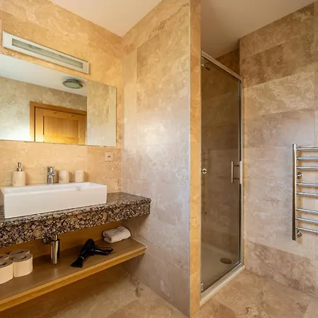 木屋 Serviced Chalet Grand Loup - Spa, Great Views *
