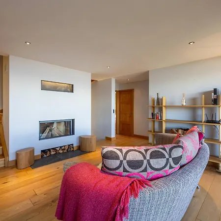 Serviced Chalet Grand Loup - Spa, Great Views Horská chata